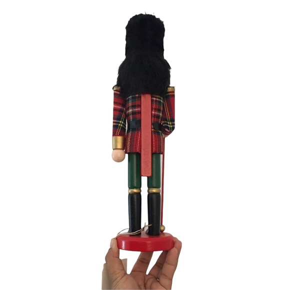 Sleigh Hill Trading co. Scottish Plaid Christmas Nutcracker - Picture 3 of 5